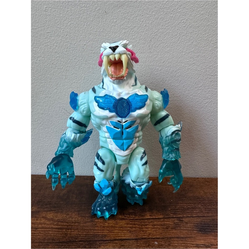MrBeast Lab Cryo Lab Mystery Collector Action Figure Tiger Light Blue Moose Toys
